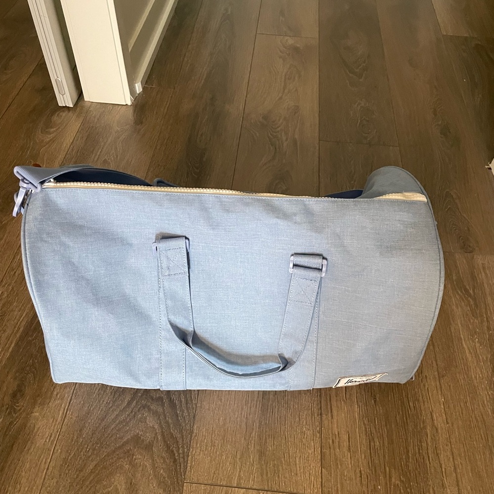 Hershel Large Duffle Bag - Baby Blue